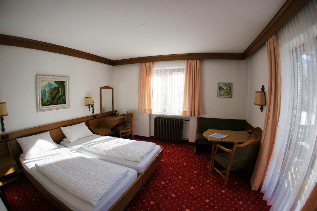 Hotel St. Georg Bad Reichenhall Chambre photo